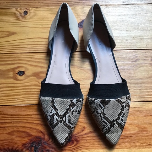 Tahari Eliss Beige Snakeskin Pointed Toe Flats, EUC, 10M - Picture 3 of 12